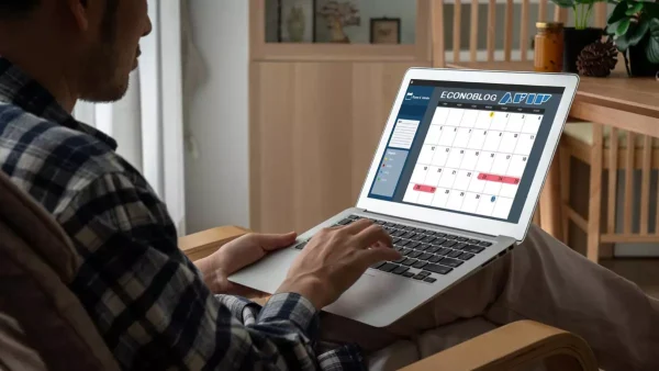 Computadora con calendario de AFIP