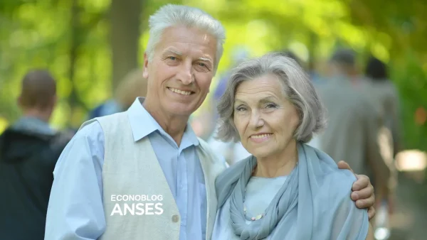 Jubilados de la Anses riendo