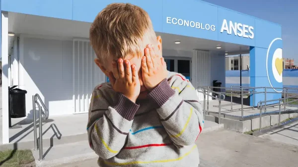 Niño llorando en delegación de Anses