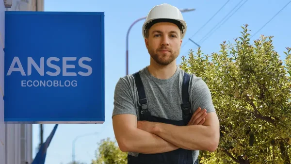 Trabajador con casco en Anses