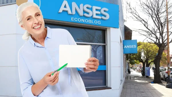 Jubilada con calendario de Anses