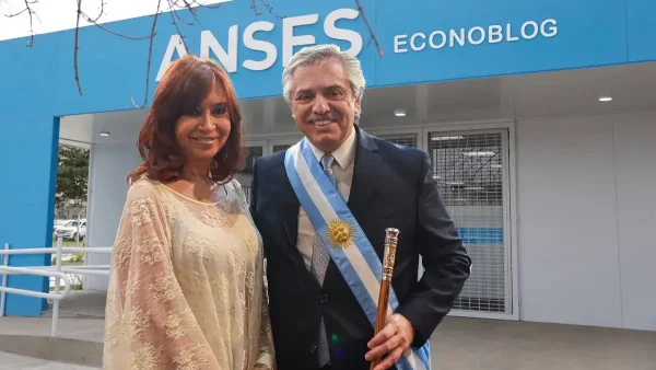 Cristina y Alberto en Anses