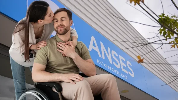 Titular de PNC con su pareja en Anses