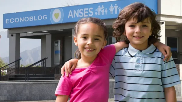 Niños de AUH y SUAF en Anses