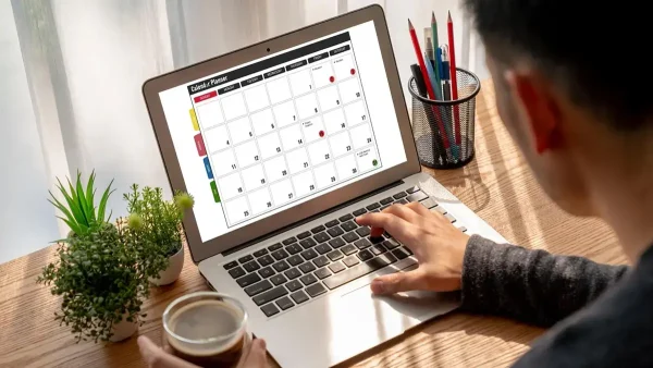 Calendario en un escritorio